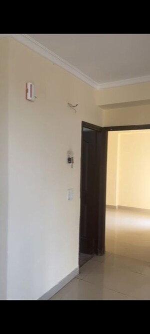 Room in 2 BHK Apartment at Bankey Bihari Aggarwal Heights, Raj Nagar Extension – for Sale