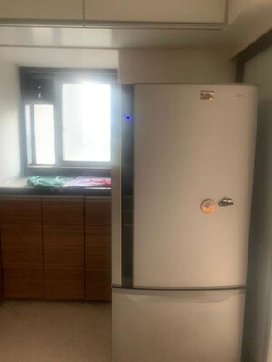 Room in 1 BHK Apartment at Atul Tardeo, Tardeo – for Rent