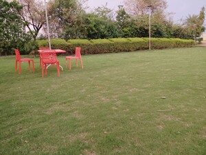  Plot – Garden View at Tech Zone Greater Noida - for Sale