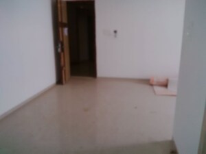 Room in 3 BHK Apartment at Sheth Avante, Kanjurmarg West – for Rent