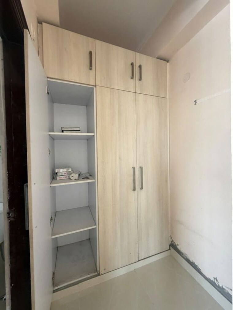 Bathroom, maxworth-premier-urban 3 Bedroom 2000 Sq.Ft. Apartment In Sector 15 Gurgaon 10486073