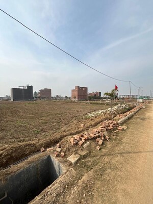  Plot – Exterior View View at Preet Colony - for Sale