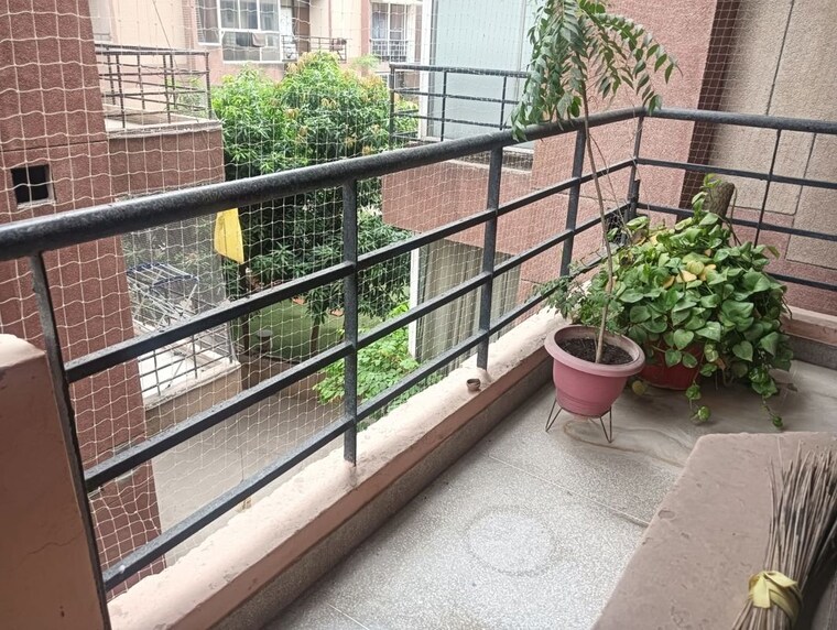 Balcony, sector 10a 3 Bedroom 1800 Sq.Ft. Apartment In Sector 10a Gurgaon 10486085