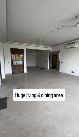 Living Room in 5 BHK Builder Floor at DLF City Phase III, Sector 24 – for Sale