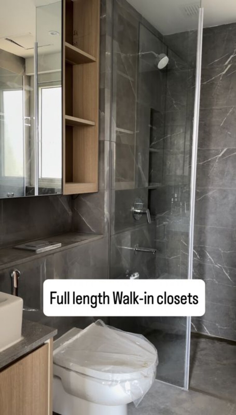 Bathroom, dlf-city-phase-iii 5 Bedroom 4500 Sq.Ft. Builder Floor In Sector 24 Gurgaon 10482655