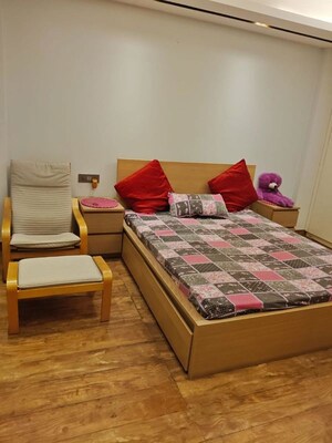 Bedroom in 5 BHK Builder Floor at Sector 10a – for Rent