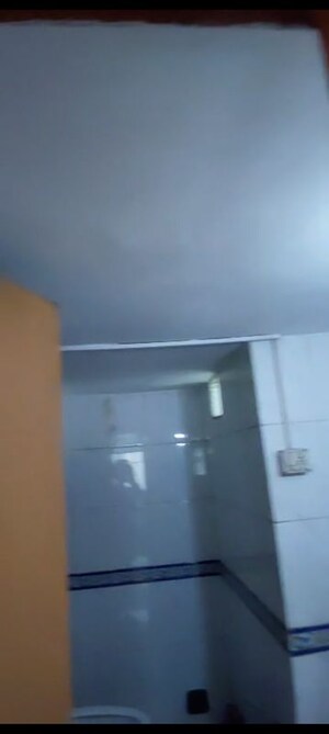 Furnished Amenities in 2 BHK Apartment at Sindhu Apartment Sion, Sion – for Rent
