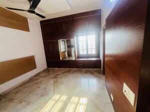 Room in 3 BHK Builder Floor at Periya Pudur – for Rent