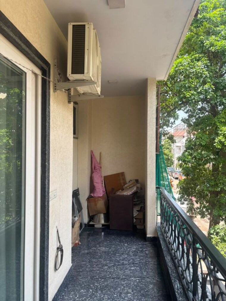 Balcony, sector 10a 3 Bedroom 2000 Sq.Ft. Builder Floor In Sector 10a Gurgaon 10486146
