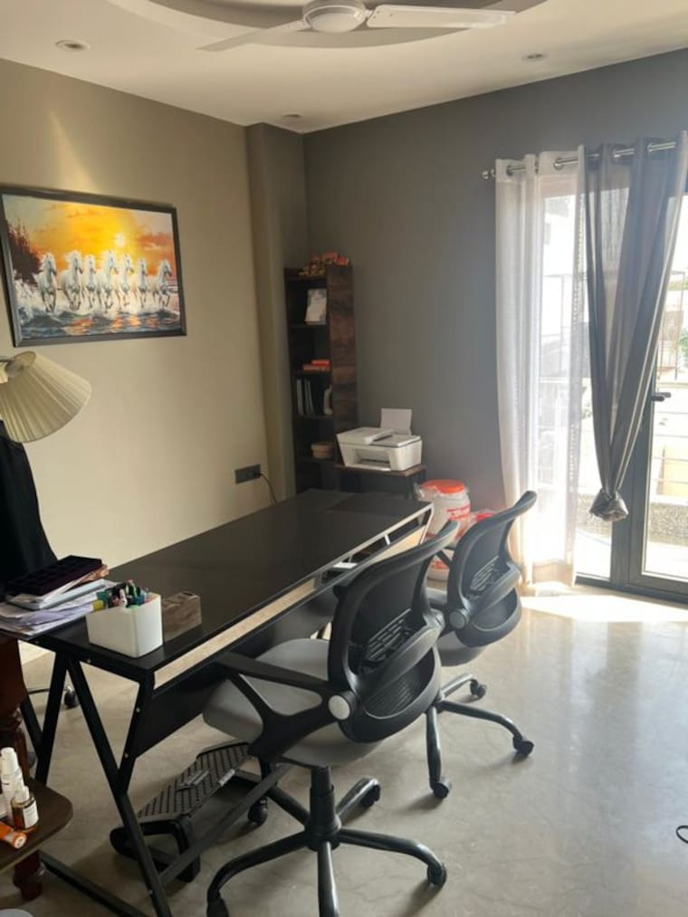 Gym, sector 10a 3 Bedroom 2000 Sq.Ft. Builder Floor In Sector 10a Gurgaon 10486146