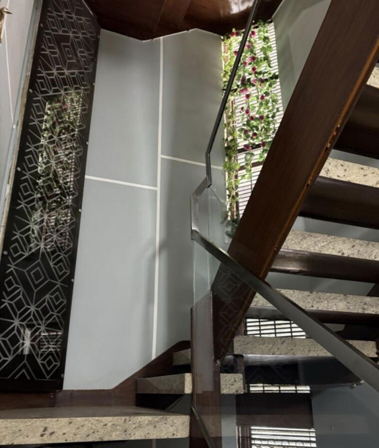 undefined, sector 31 4 Bedroom 250 Sq.Mt. Independent House In Sector 31 Noida 10486156