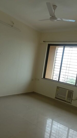 Bedroom in 3 BHK Apartment at Sheth Golden Willows, Mulund West – for Rent