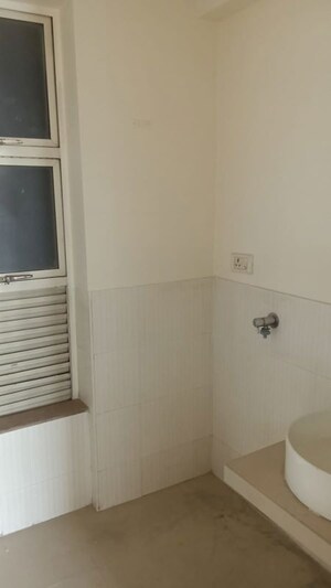 Washroom in 3 BHK Apartment at Sheth Golden Willows, Mulund West – for Rent