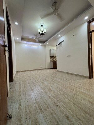 Room in 2 BHK Builder Floor at Chattarpur – for Rent