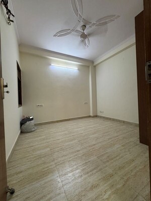 Room in 2 BHK Builder Floor at Chattarpur – for Rent