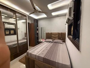  Pg For Rent in Singhpura