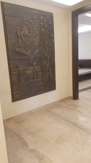 Room in 4 BHK Builder Floor at Unitech South City II, Sector 50 – for Rent