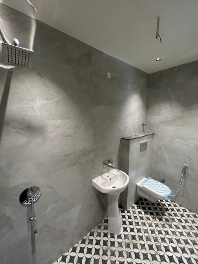 Bathroom, lohgarh 1 Bedroom 1000 Sq.Ft. Independent House In Lohgarh Zirakpur 10486185