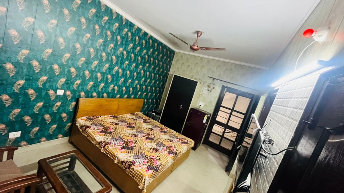 1 Rk  +  900 Sq.Ft. Apartment in Maya Garden City