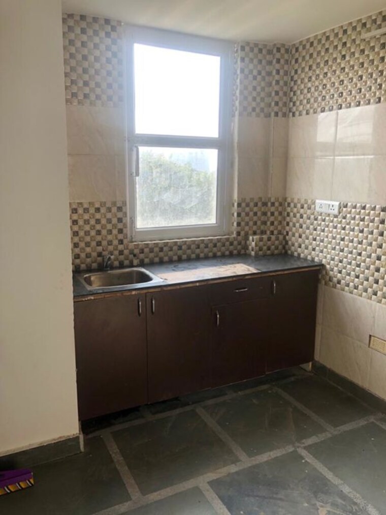 Kitchen, anand niketan 4 Bedroom 330 Sq.Yd. Builder Floor In Anand Niketan Delhi 10486189