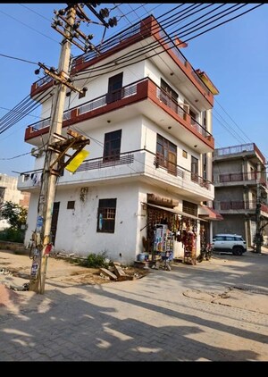  Shop For Sale in BPTP 102 Eden Estate Phase 2, Sector 102