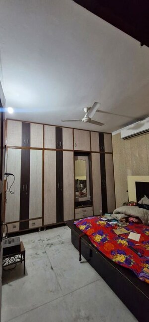 Bedroom in 2.5 BHK Independent House at Sector 16 A – for Rent