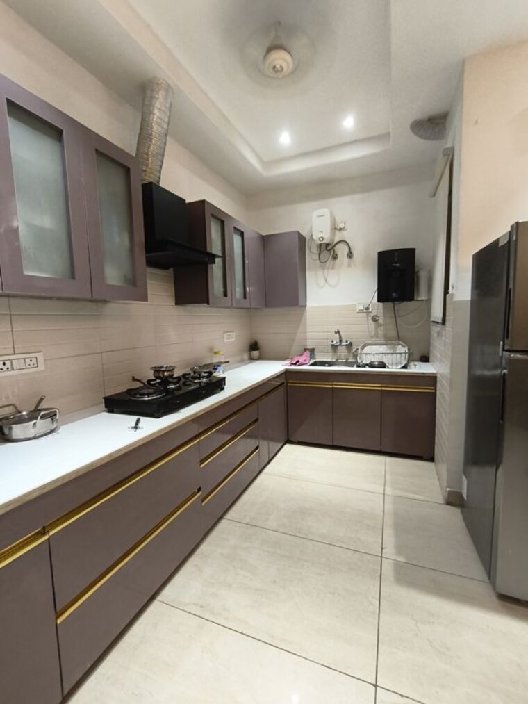 Kitchen, nk-sharma-savitry-greens-2 3 Bedroom 1640 Sq.Ft. Builder Floor In Ghazipur Zirakpur 10481877