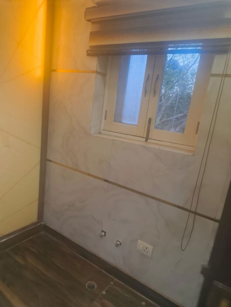 Bathroom, vasant kunj 2 Bedroom 1200 Sq.Ft. Builder Floor In Vasant Kunj Delhi 10486240