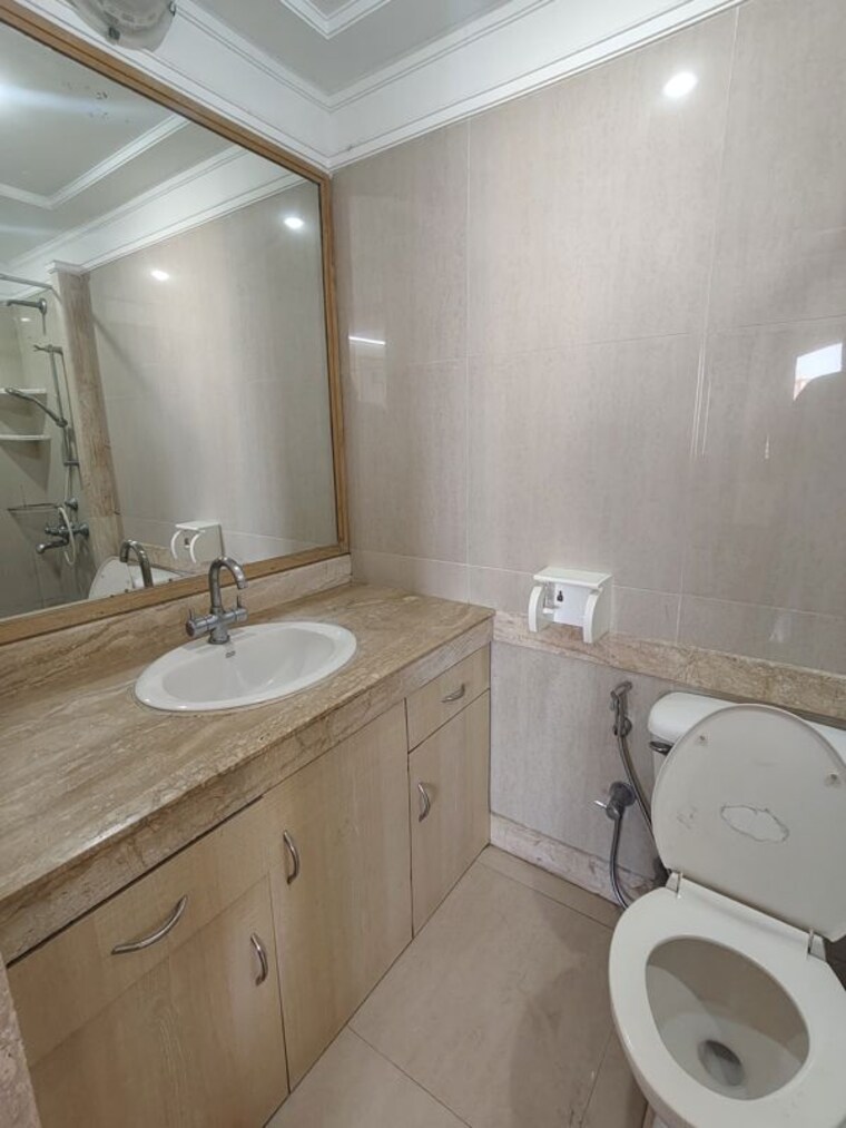 Bathroom, hiranandani-avalon 2 Bedroom 980 Sq.Ft. Apartment In Powai Mumbai 10486231