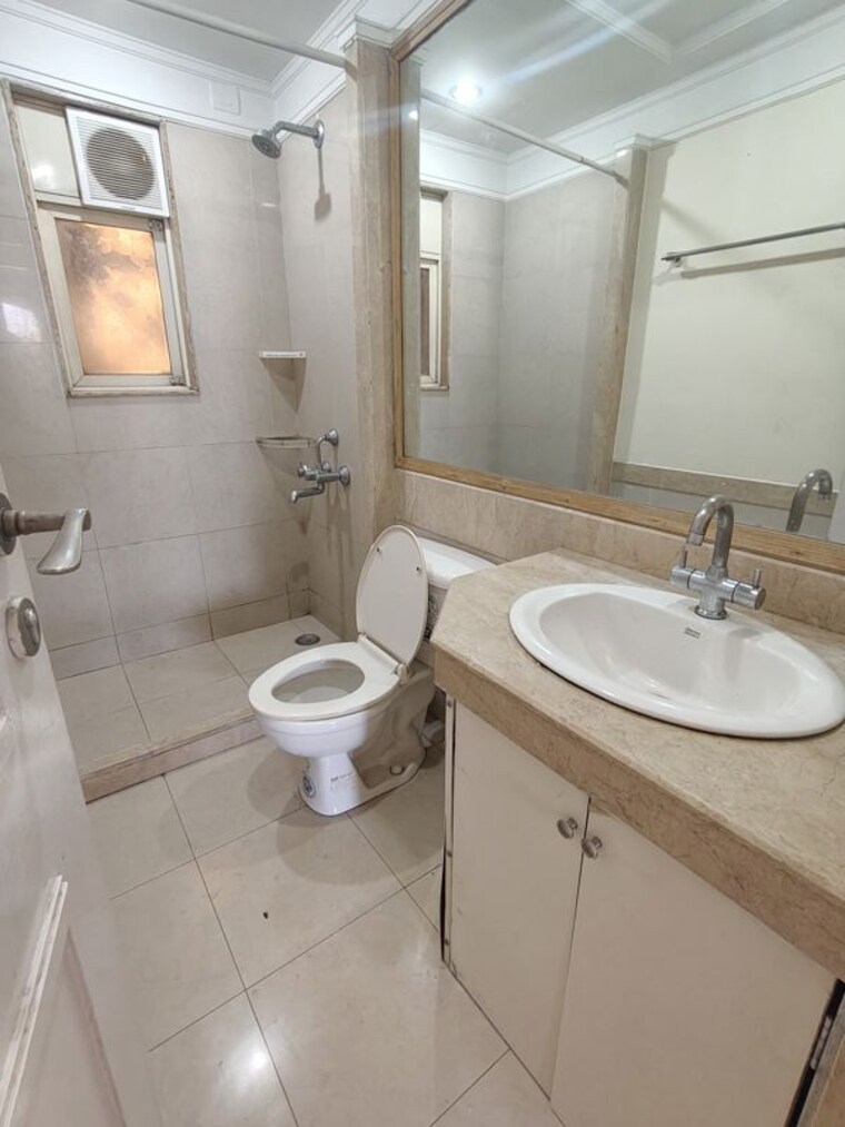 Bathroom, hiranandani-avalon 2 Bedroom 980 Sq.Ft. Apartment In Powai Mumbai 10486231