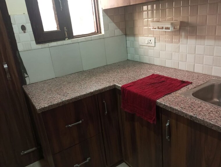 Kitchen, aadarsh-niketan-society 1 RK 200 Sq.Yd. Builder Floor In Sector 62 A Noida Noida 10486241