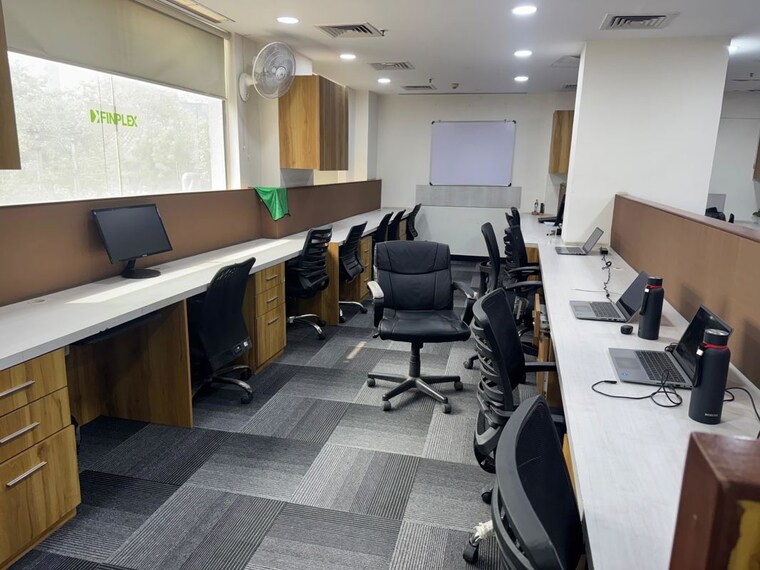 Team Area, pitampura Commercial Office Space 1500 Sq.Ft. In Pitampura Delhi 10486242