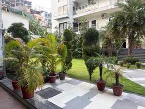 3 BHK Builder Floor – Garden View at Jakhan - for Rent