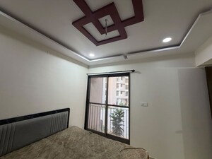 Room in 2 BHK Apartment at Runwal Eirene, Balkum Pada – for Rent