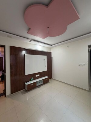 Room in 2 BHK Apartment at Runwal Eirene, Balkum Pada – for Rent