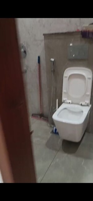 Bathroom in 2 BHK Builder Floor at Auram Floor, South City 2 – for Rent