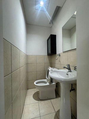 Bathroom in 4 BHK Apartment at Marigold Apartments Kalyani Nagar, Kalyani Nagar – for Rent