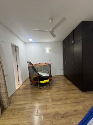 Bedroom in 4 BHK Apartment at Marigold Apartments Kalyani Nagar, Kalyani Nagar – for Rent
