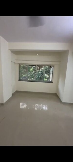 Furnished Amenities in 2 BHK Apartment at Palazzio CHS, Powai – for Rent