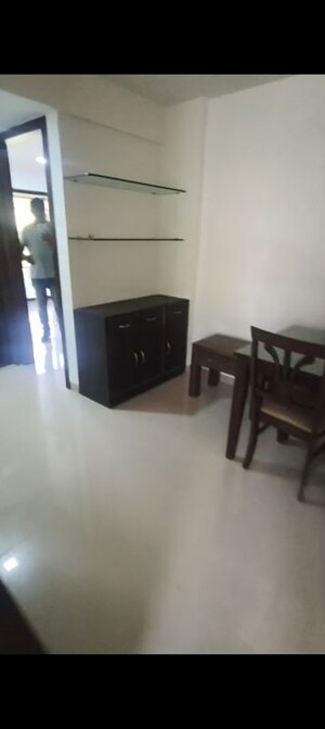 Furnished Amenities in 2 BHK Apartment at Bansi Villa, Vile Parle West – for Rent