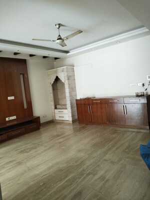 Room in 3 BHK Builder Floor at Malviya Nagar – for Rent
