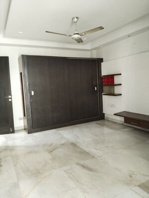 Room in 3 BHK Builder Floor at Malviya Nagar – for Rent