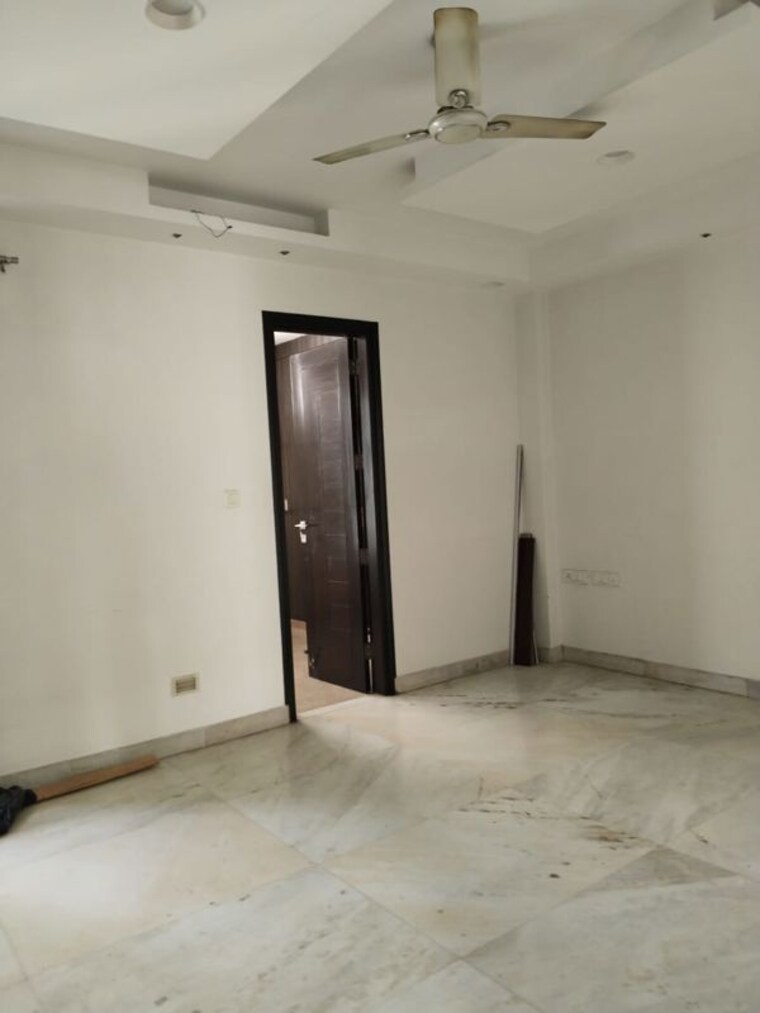 Room, malviya nagar 3 Bedroom 2500 Sq.Ft. Builder Floor In Malviya Nagar Delhi 10486285
