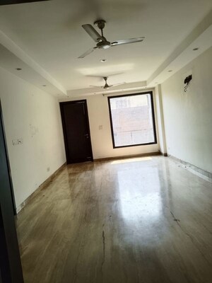 Room in 3 BHK Builder Floor at Malviya Nagar – for Rent