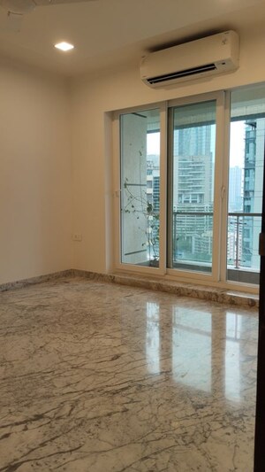 Room in 3 BHK Apartment at Sumer Trinity Towers, Prabhadevi – for Sale