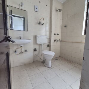 Bathroom in 3 BHK Apartment at Jawahar Nagar – for Rent