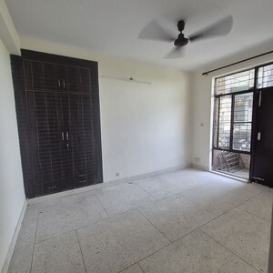 Room in 3 BHK Apartment at Jawahar Nagar – for Rent