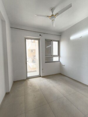 Room in 3 BHK Apartment at Sushma Grande Nxt, Lohgarh – for Rent
