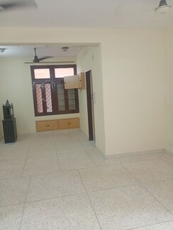 2 BHK + Store Room Apartment For Rent in Sector 3 Dwarka