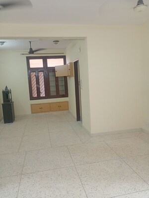 2 BHK Apartment For Rent in Sector 3 Dwarka